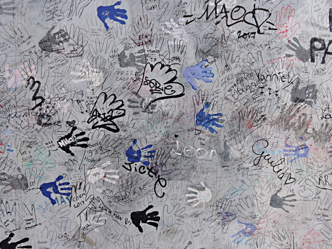 Christine Kühn, Touch the Wall, East Side Gallery